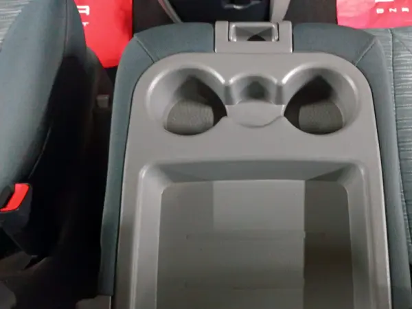 Hyundai H-1 2.5 CRDi 16