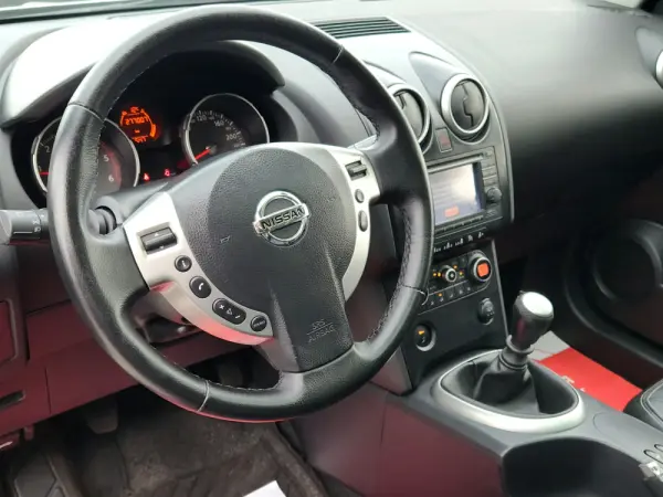 Nissan Qashqai +2 1.5 dCi Tekna Premium 17 8