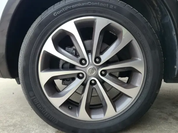 Nissan Qashqai +2 1.5 dCi Tekna Premium 17 10