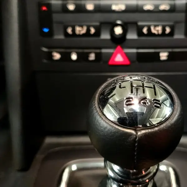 Peugeot 407 2.0 HDi 6