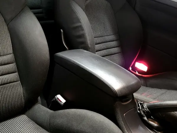 Peugeot 407 2.0 HDi 8