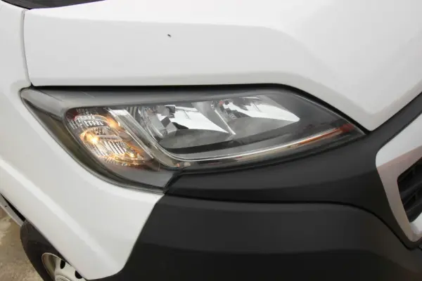 Peugeot Boxer 2.0 BlueHDi 330 L2H1 Pro 10