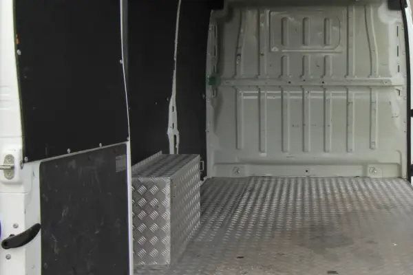 Peugeot Boxer 2.0 BlueHDi 330 L2H1 Pro 15