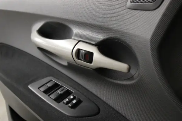 Toyota Auris 1.4 D-4D AC 8