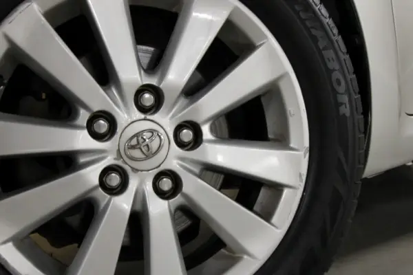 Toyota Auris 1.4 D-4D AC 23