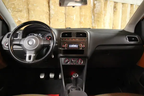 Volkswagen Polo 1.2 Cross 6