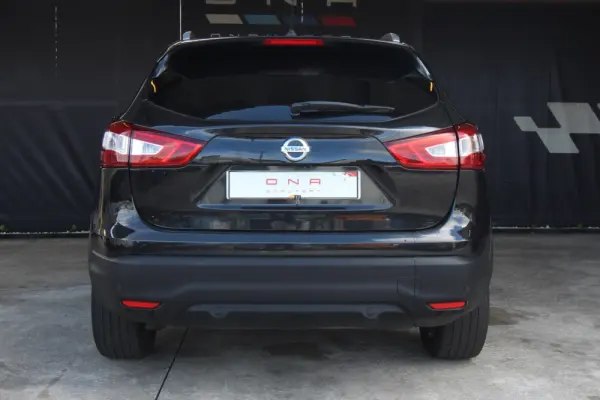 Nissan Qashqai 1.6 dCi Tekna Premium 17 Pele 3