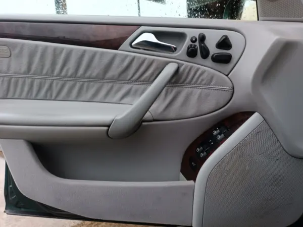 Mercedes-Benz C 220 CDI Elegance Aut. 36