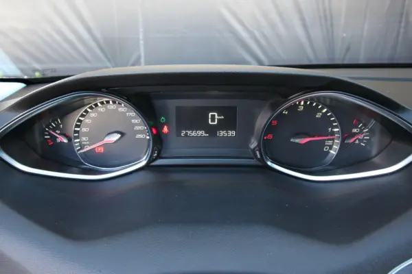 Peugeot 308 SW 1.6 BlueHDi Allure 17