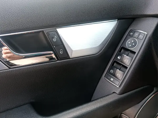 Mercedes-Benz C 220 CDI Avantgarde Aut. 27