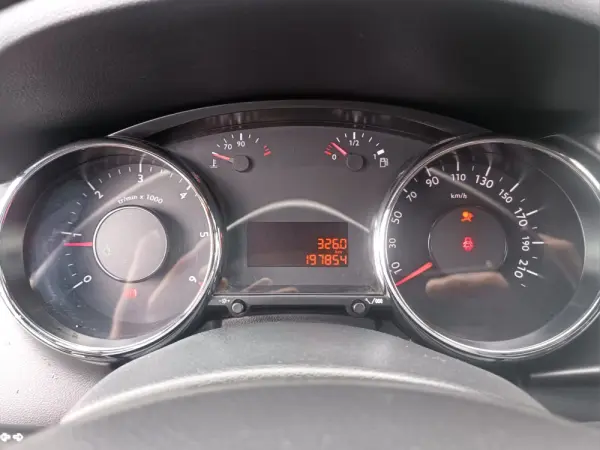 Peugeot 3008 1.6 HDi Premium 14