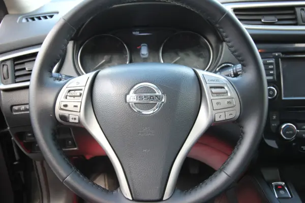 Nissan Qashqai 1.6 dCi Tekna Premium 17 Pele 16