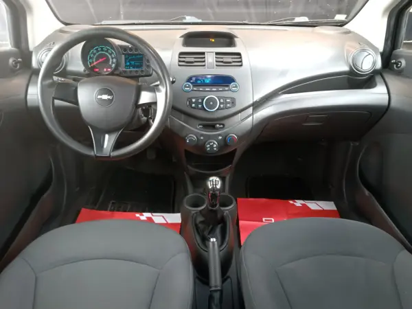 Chevrolet Spark 1.0 L Bi-Fuel 5