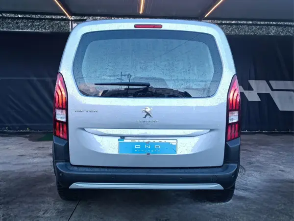Peugeot Rifter 1.2 PureTech Allure 3