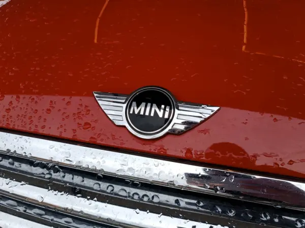 MINI 3 Portas Cooper D 14