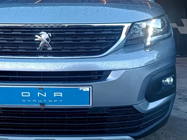 Peugeot Rifter 1.2 PureTech Allure 13