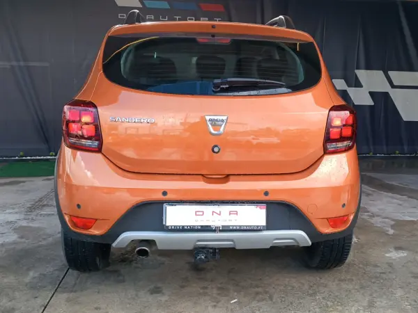 Dacia Sandero Stepway TCe 90 Easy-R S&S Celebration 4