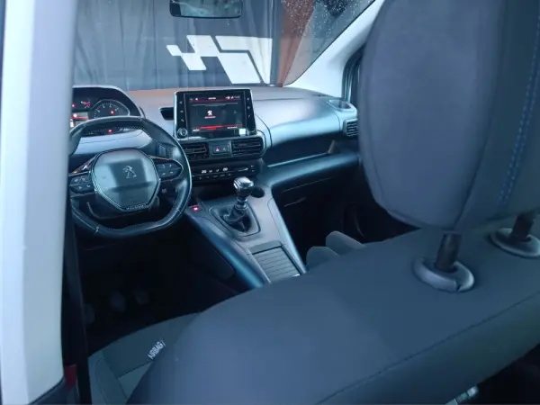 Peugeot Rifter 1.2 PureTech Allure 28