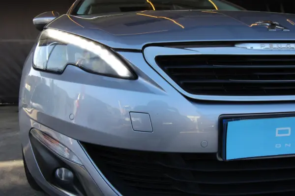 Peugeot 308 SW 1.6 BlueHDi Allure 13