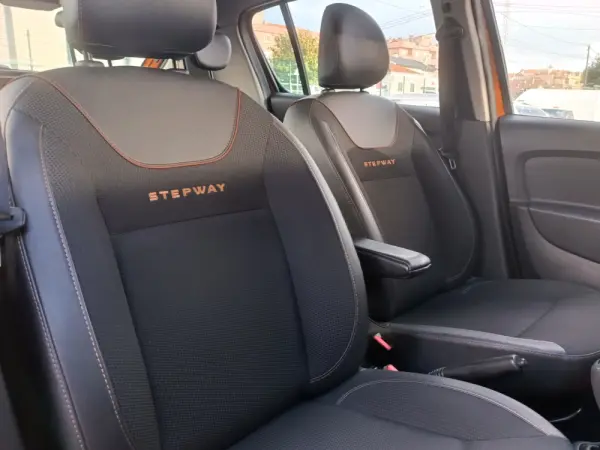 Dacia Sandero Stepway TCe 90 Easy-R S&S Celebration 7