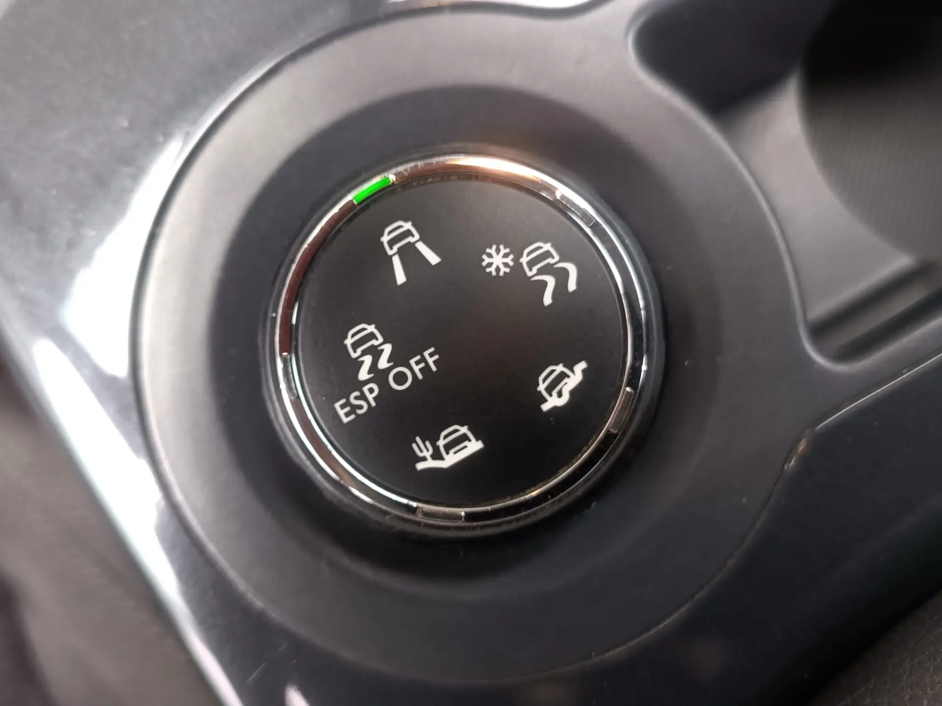 Peugeot 3008 1.6 HDi Premium 10