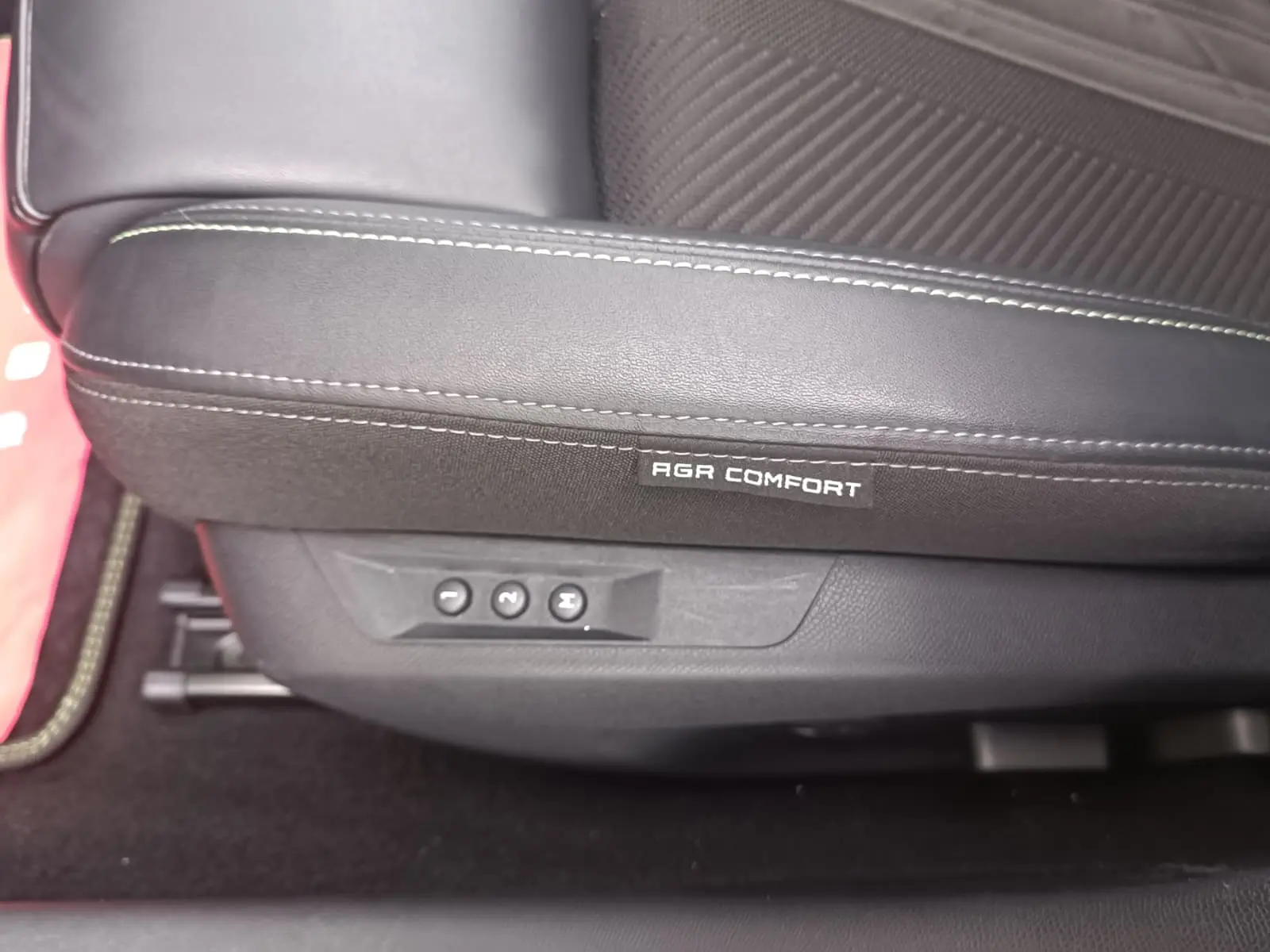 Peugeot 308 1.2 PureTech GT Pack EAT8 17