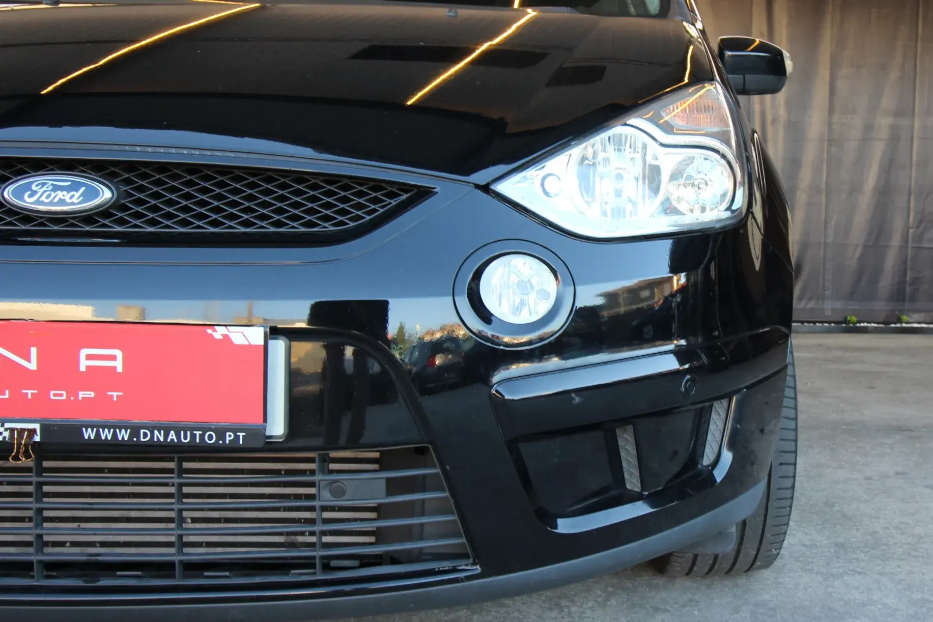 Ford S-Max 2.0 TDCi Titanium 7L 12