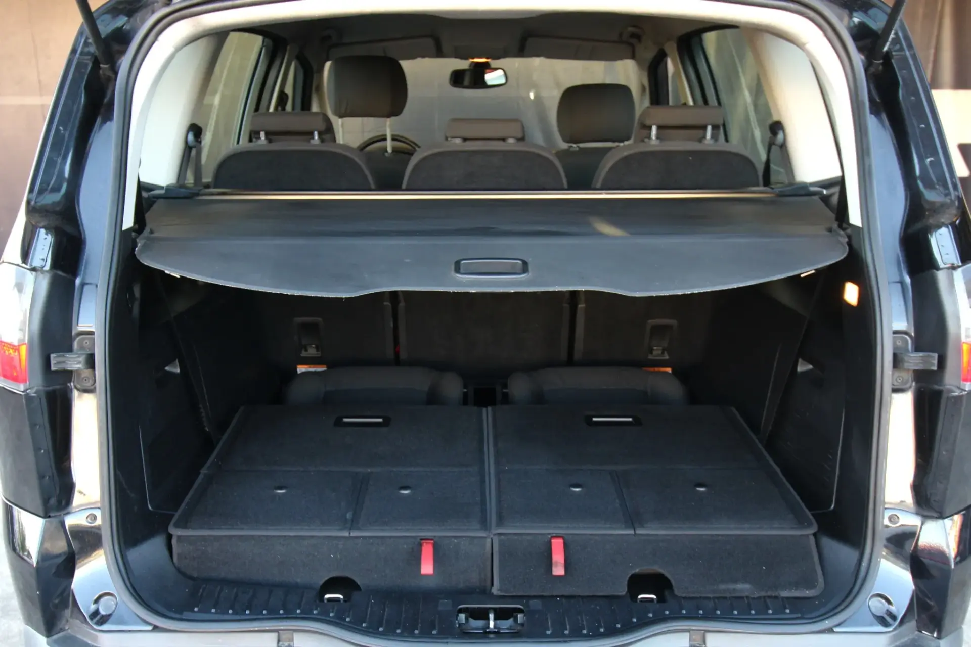 Ford S-Max 2.0 TDCi Titanium 7L 18