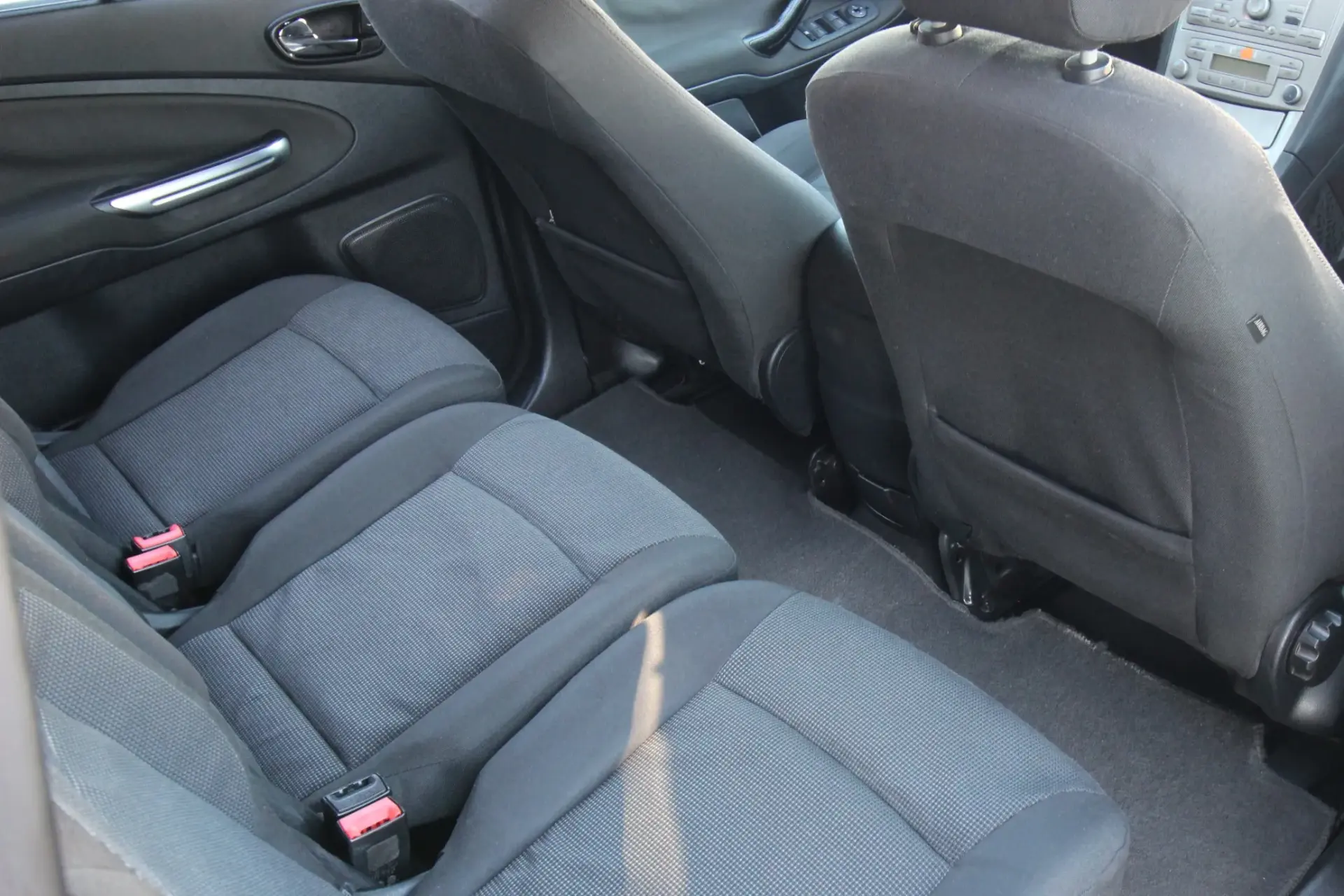 Ford S-Max 2.0 TDCi Titanium 7L 21