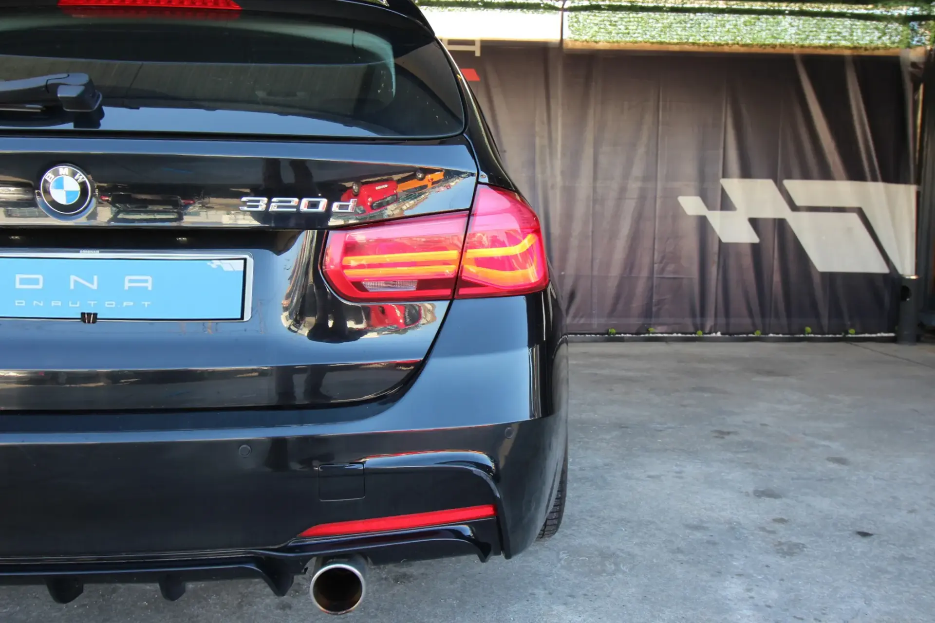 BMW 320 d Touring EfficientDynamics Line Sports 19