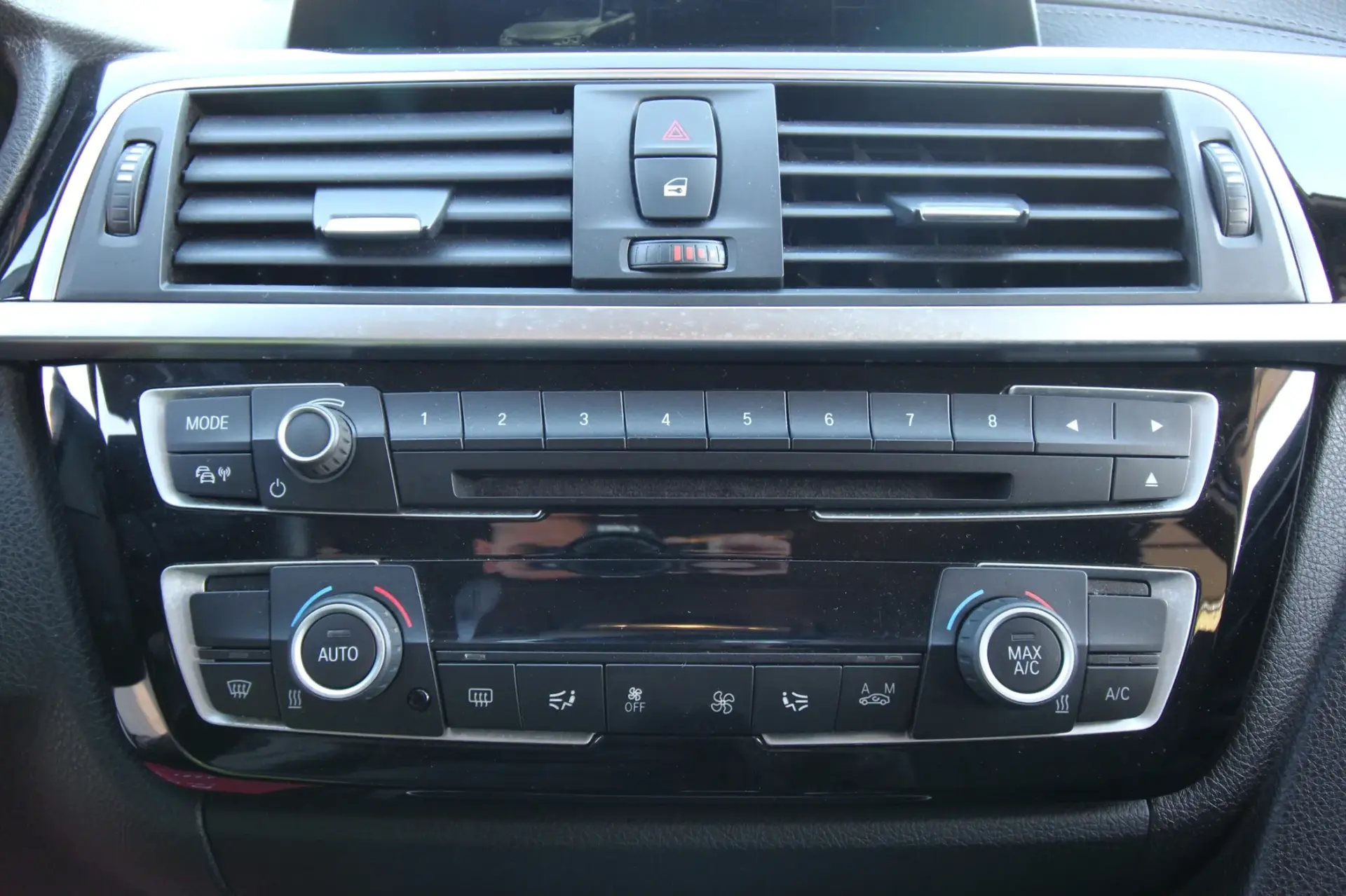 BMW 320 d Touring EfficientDynamics Line Sports 22