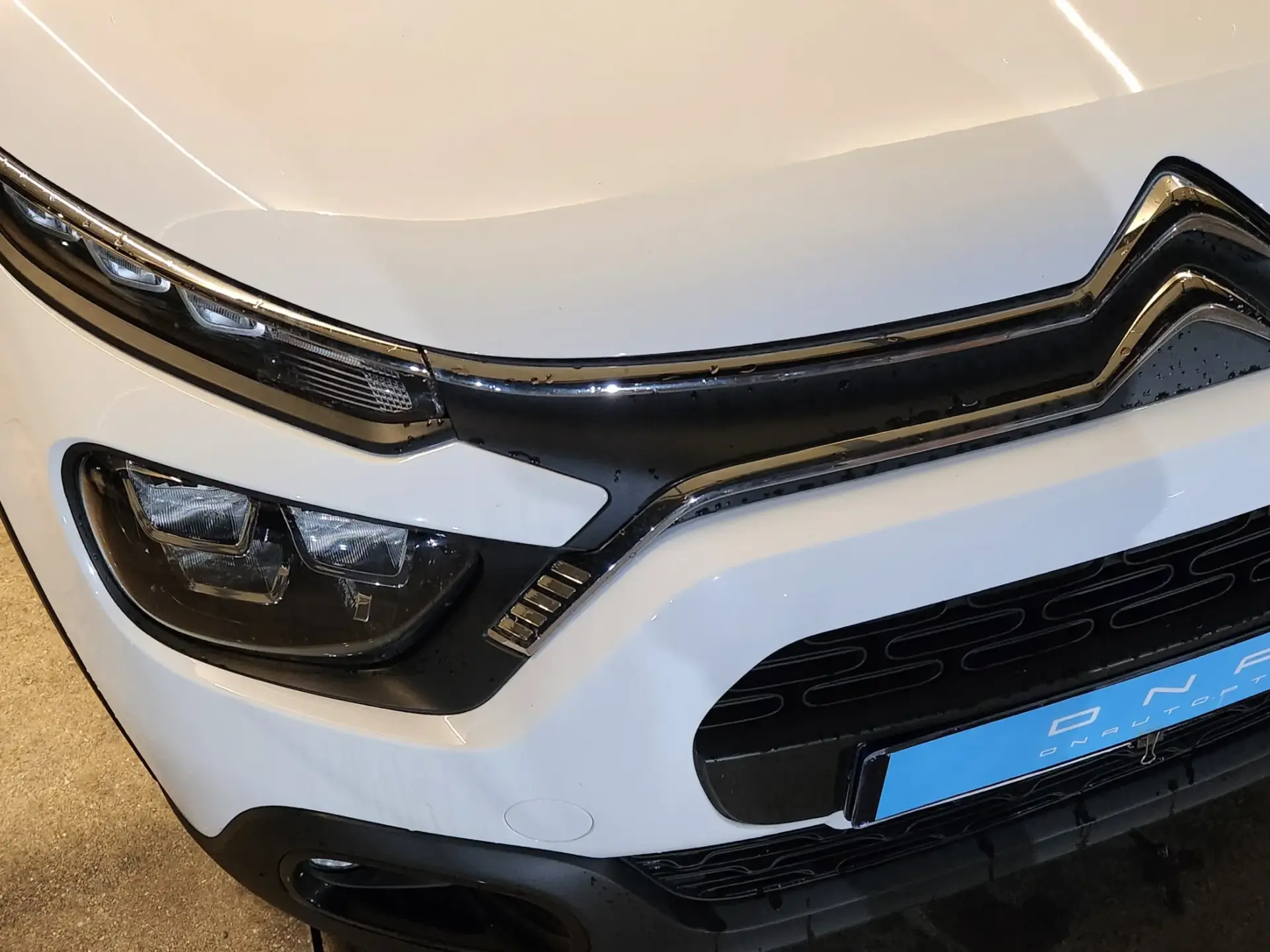 Citroën C3 1.2 PureTech Shine 10