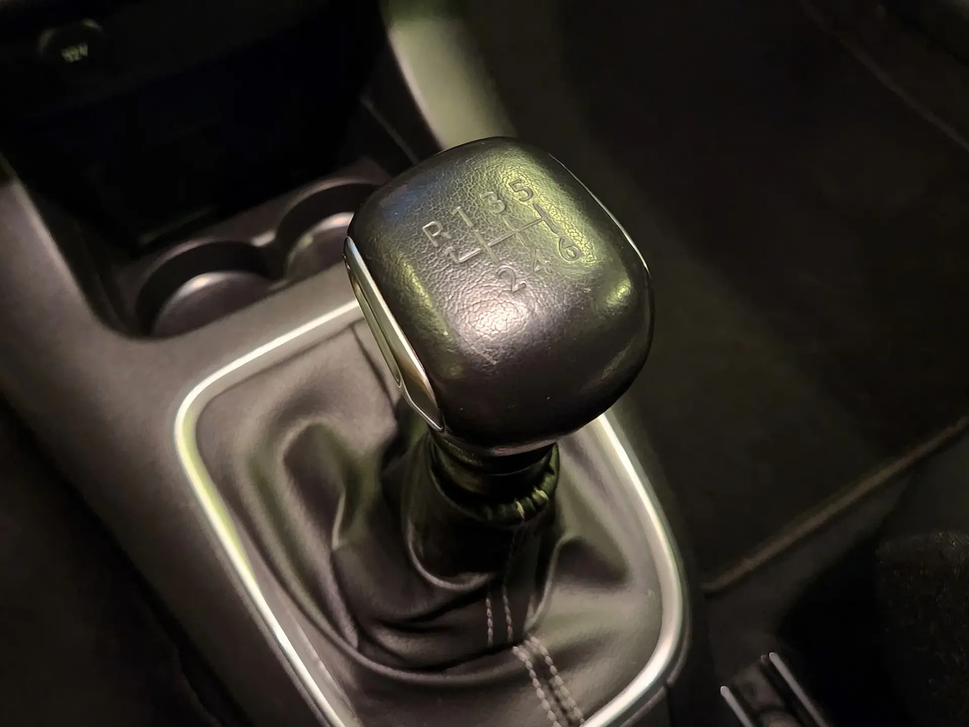 Citroën C3 1.2 PureTech Shine 16