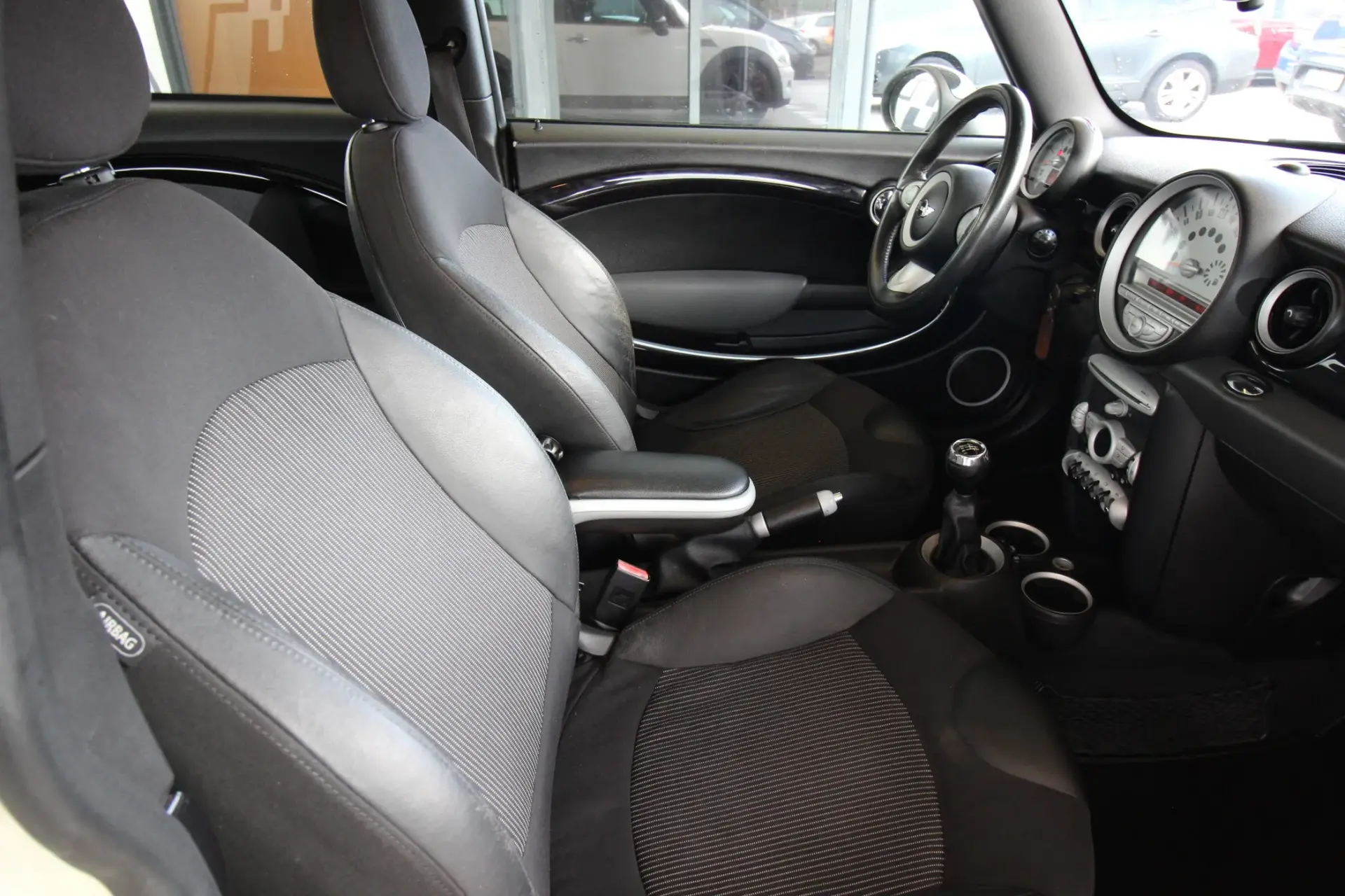 MINI Clubman Cooper D 9