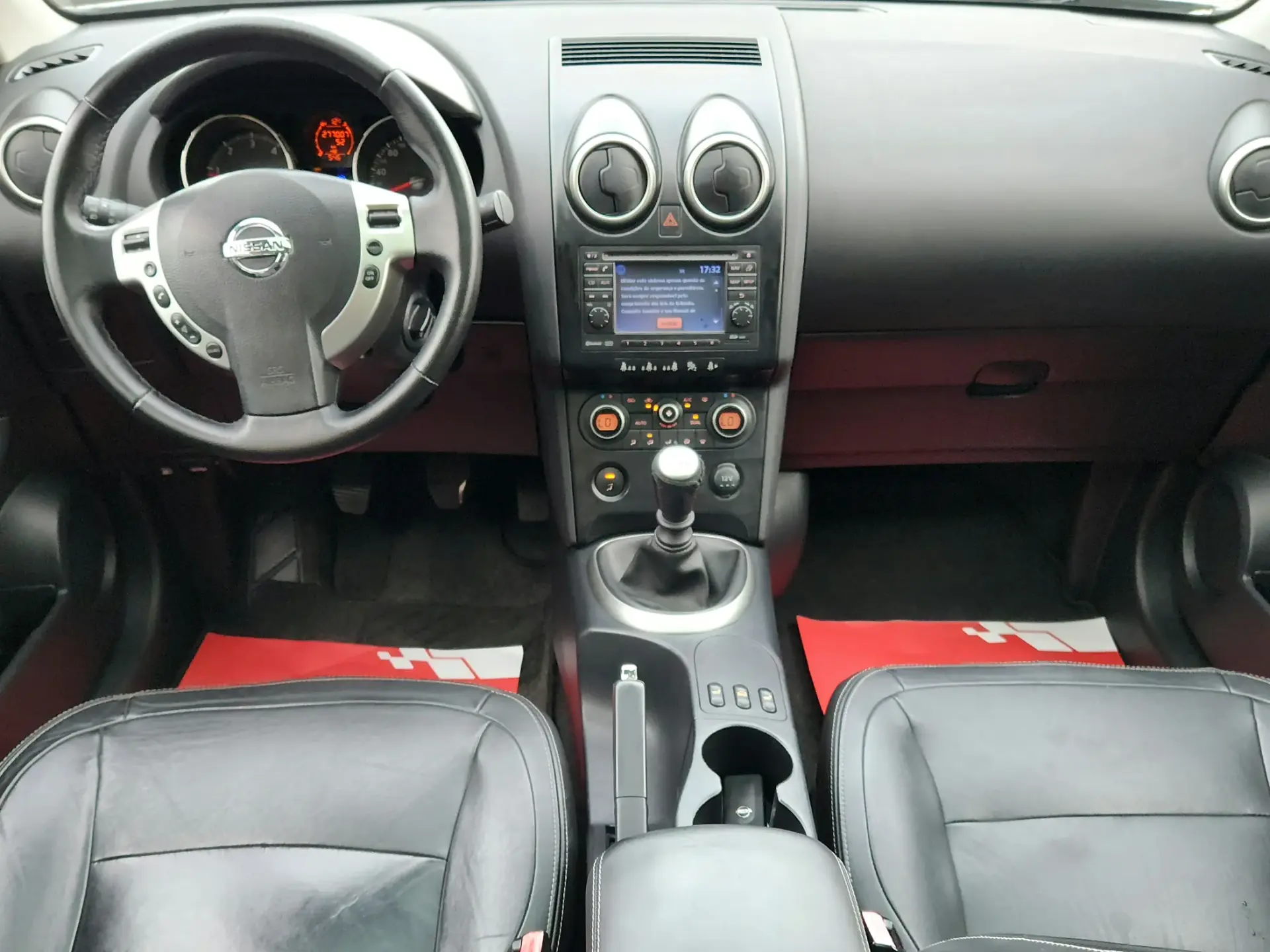 Nissan Qashqai +2 1.5 dCi Tekna Premium 17 9