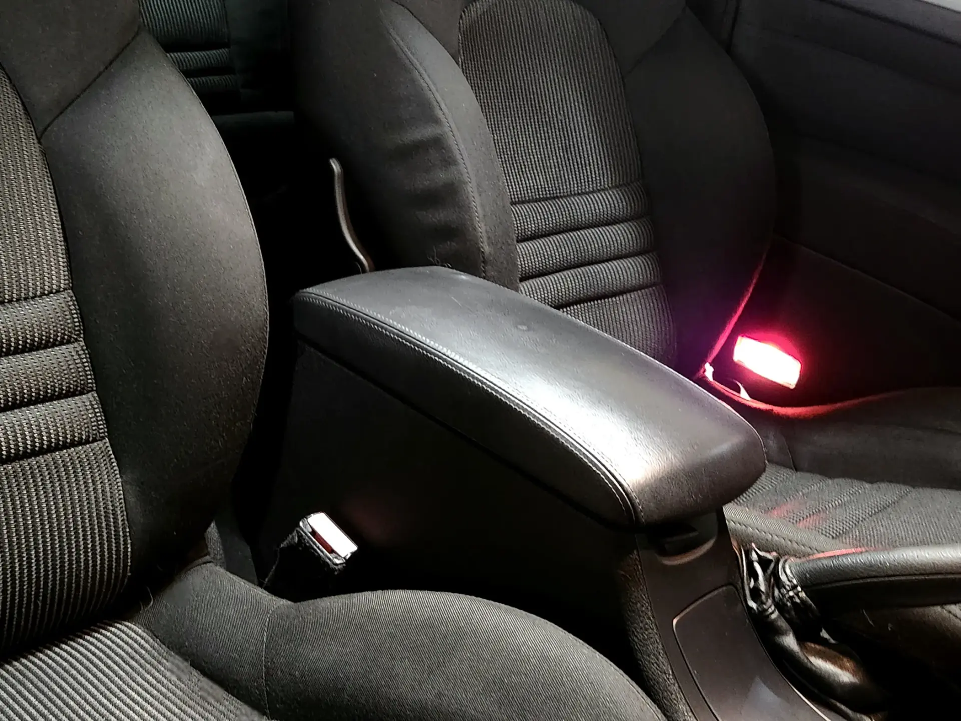 Peugeot 407 2.0 HDi 8