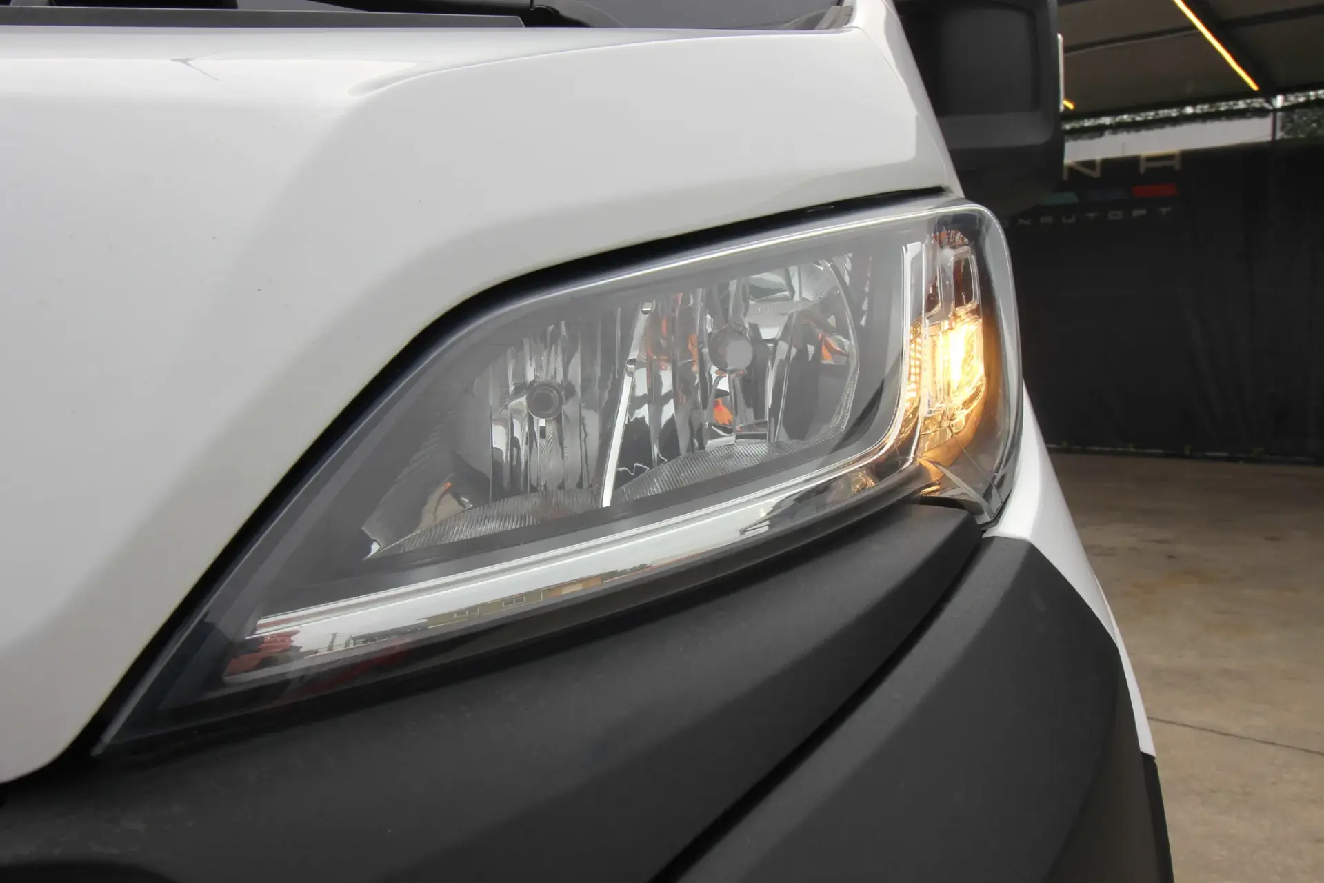 Peugeot Boxer 2.0 BlueHDi 330 L2H1 Pro 13