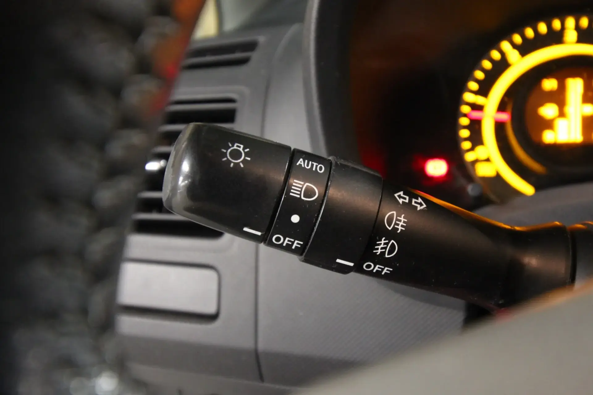 Toyota Auris 1.4 D-4D AC 18