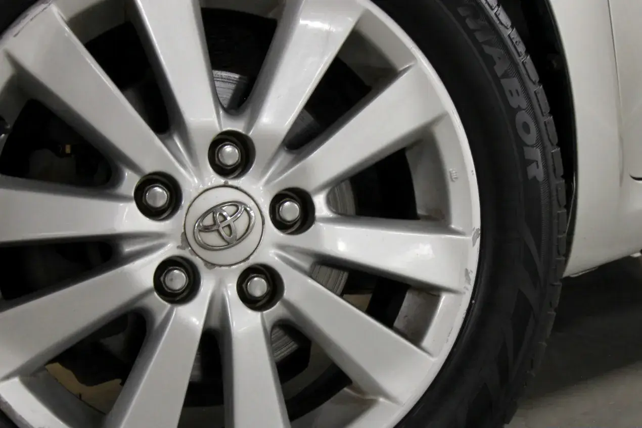 Toyota Auris 1.4 D-4D AC 23