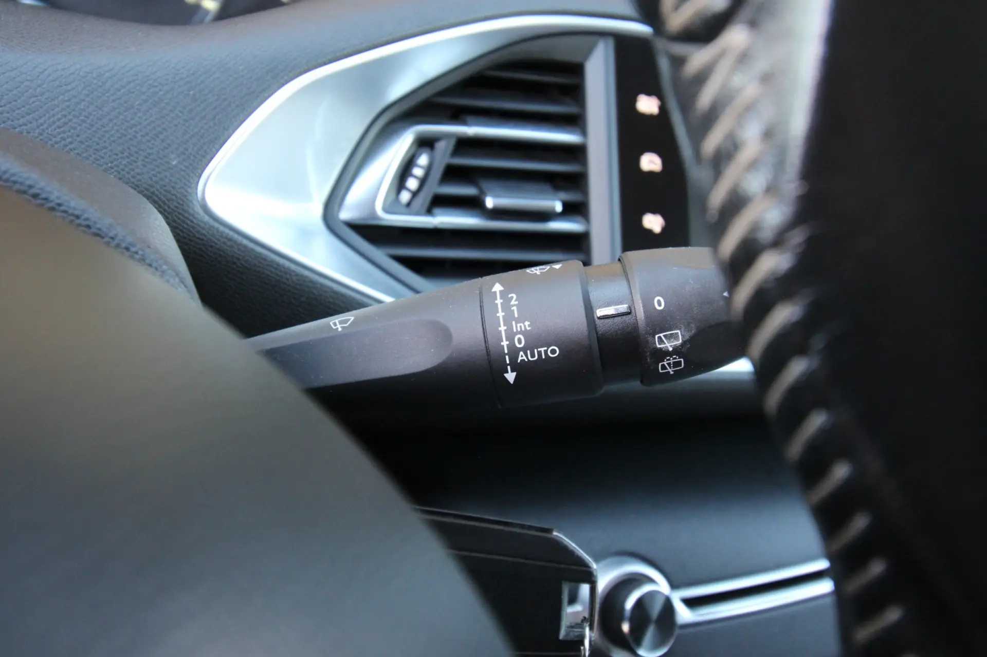 Peugeot 308 SW 1.6 BlueHDi Allure 22