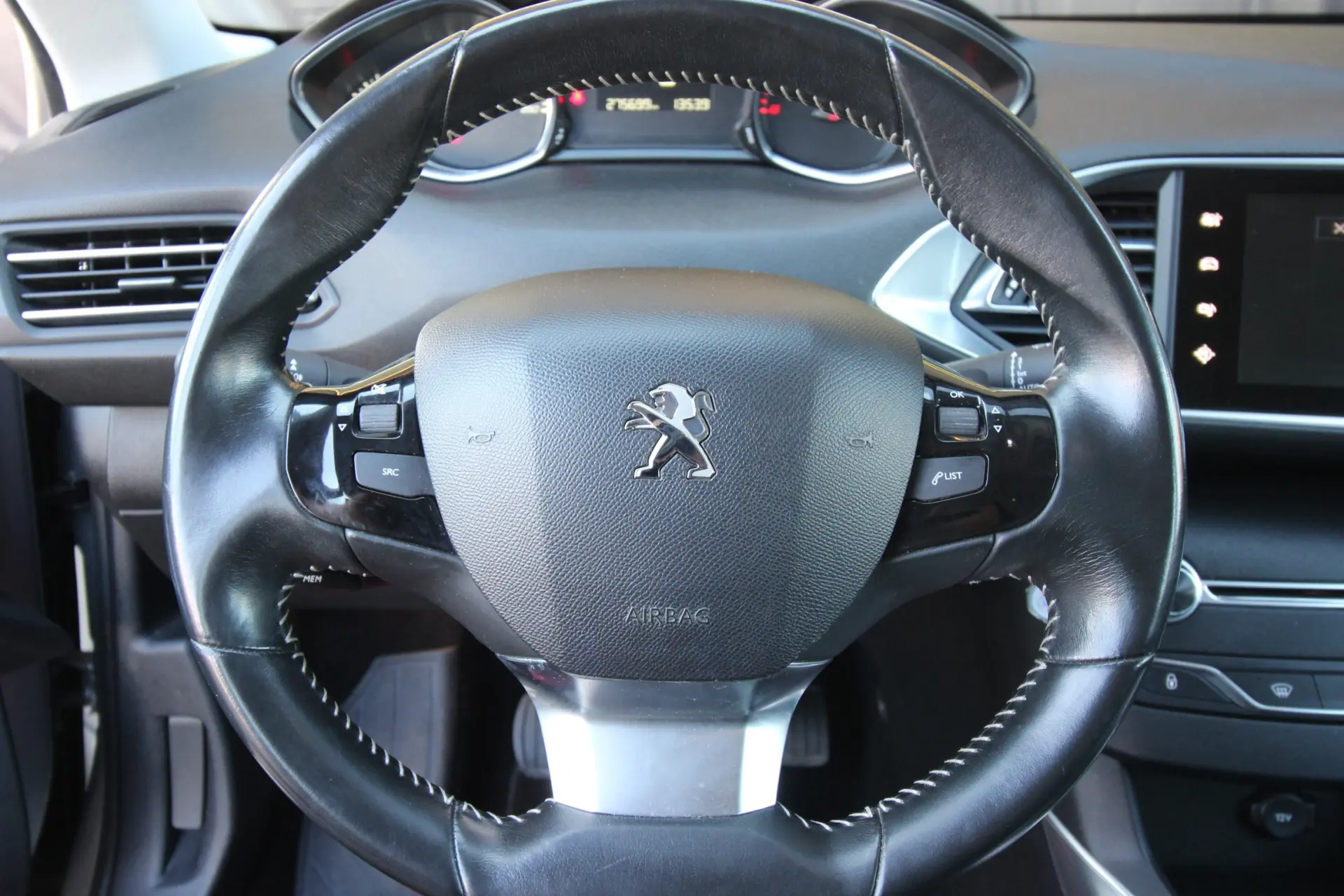 Peugeot 308 SW 1.6 BlueHDi Allure 7