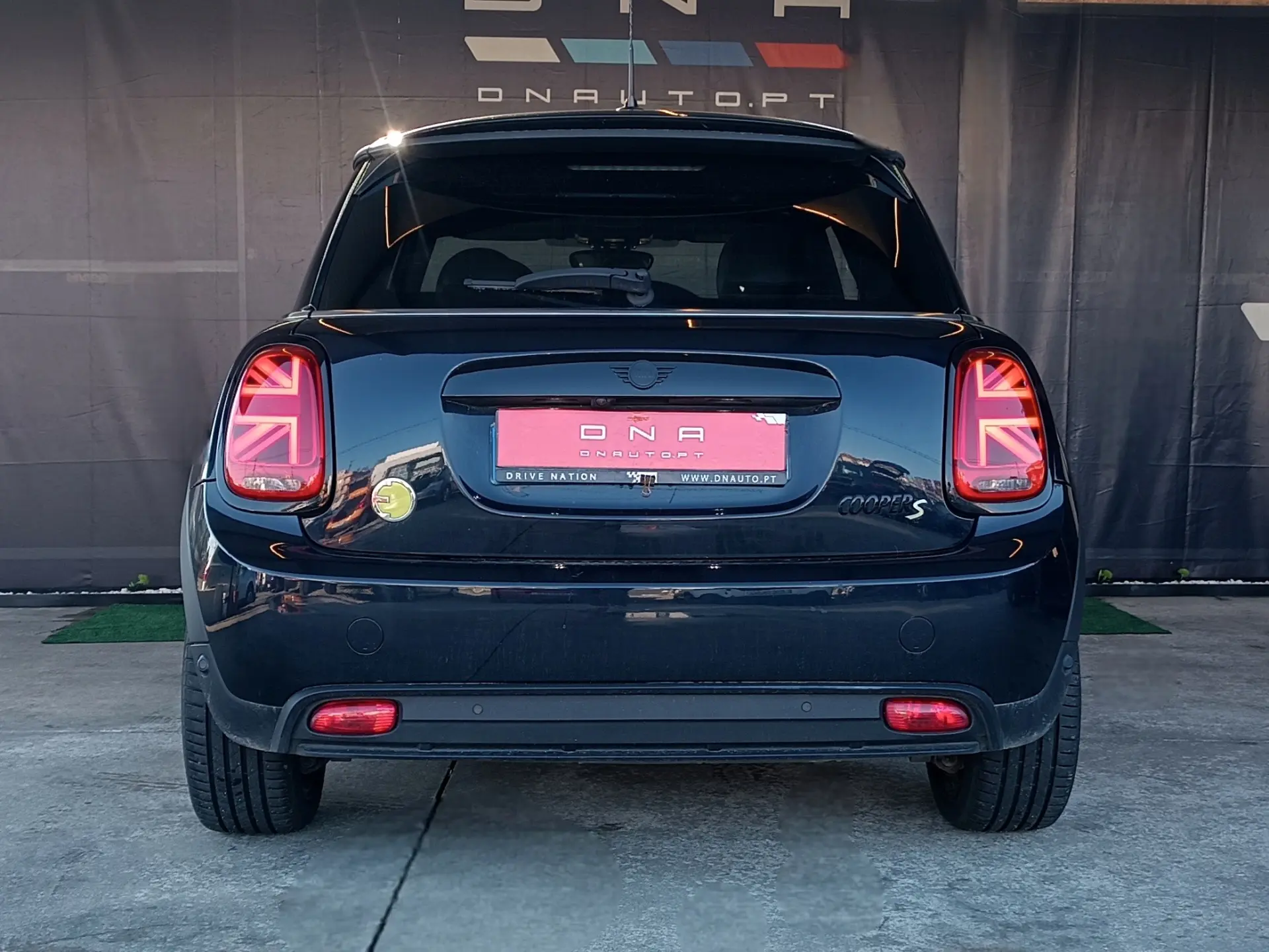 MINI Coupé Cooper SE 4