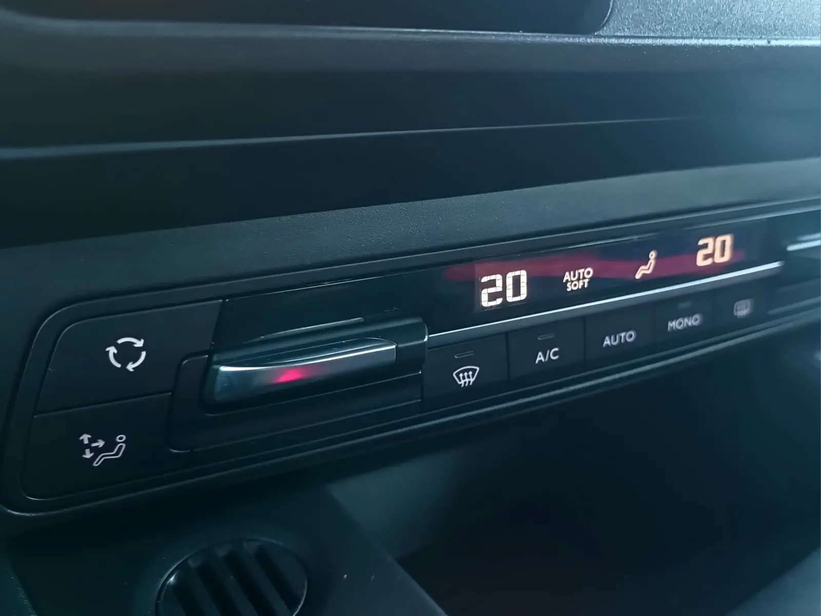 Peugeot Rifter 1.2 PureTech Allure 32