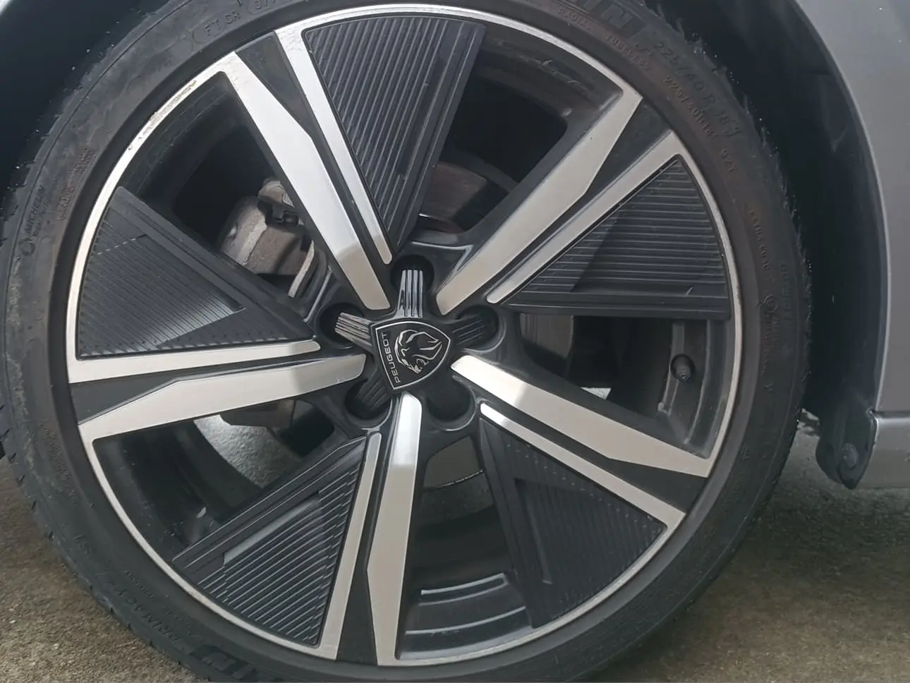 Peugeot 308 1.2 PureTech GT Pack EAT8 11