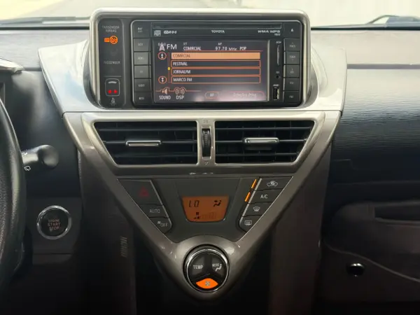 Toyota iQ 1.33 VVT-i 2 MultiDrive EP+NAVI+Bluetooth 15
