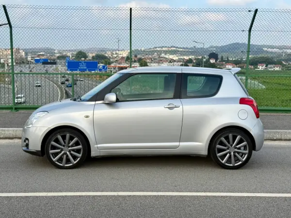 Suzuki Swift 1.6 VVT Sport 3