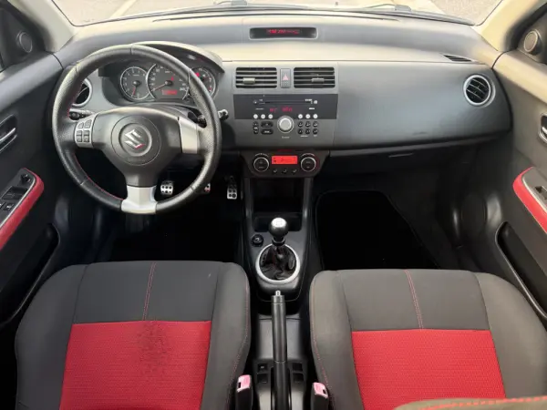 Suzuki Swift 1.6 VVT Sport 10