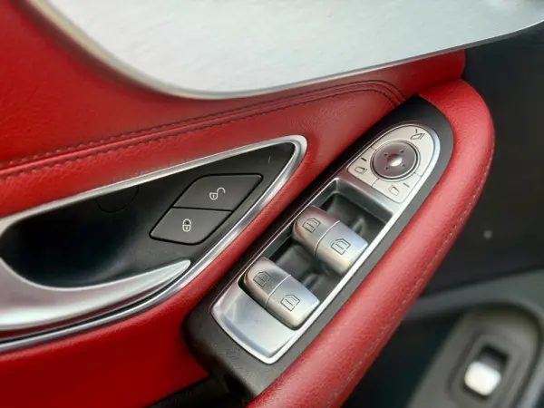 Mercedes-Benz C 220 d Cabrio 9G-Tronic AMG Line 15