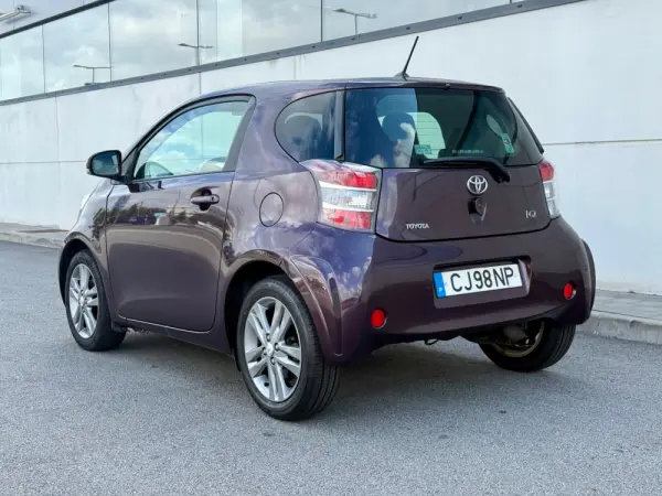 Toyota iQ 1.33 VVT-i 2 MultiDrive EP+NAVI+Bluetooth 2