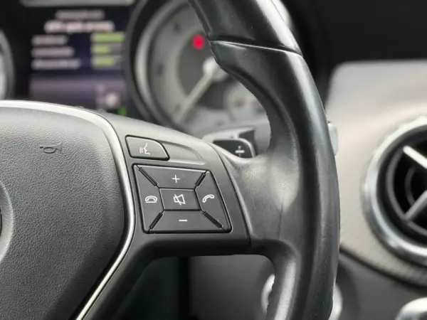 Mercedes-Benz GLA 180 d Style Aut. 21